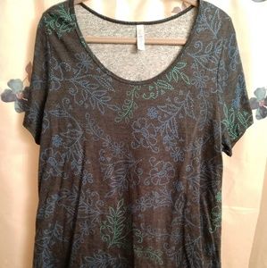 BNWOT LulaRoe Classic T - 3x